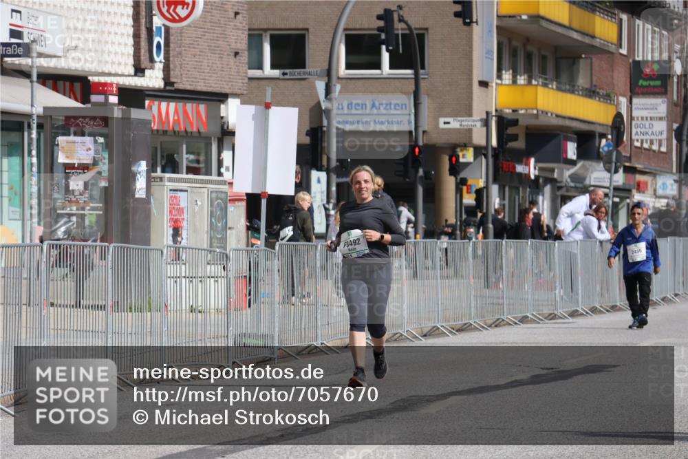 15.09.2024 - PSD Bank Halbmarathon Michael Strokosch http://msf.ph/oto/7057670 15.09.2024 12:56:06 Ziel 3492 meine-sportfotos.de