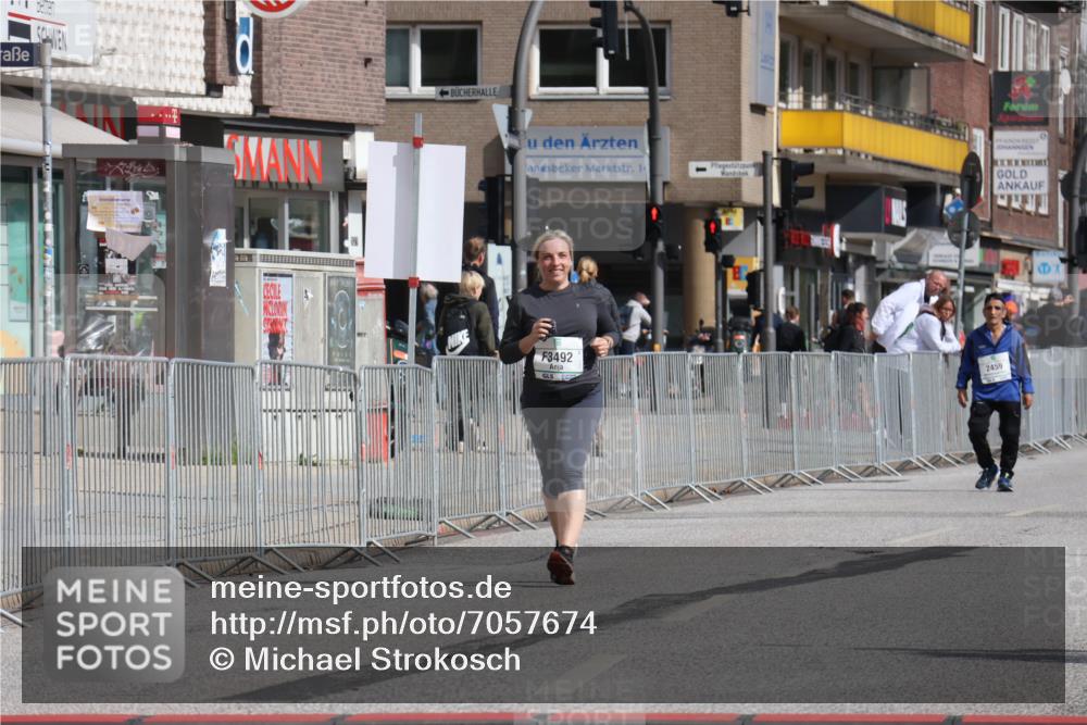 15.09.2024 - PSD Bank Halbmarathon Michael Strokosch http://msf.ph/oto/7057674 15.09.2024 12:56:06 Ziel 3492 meine-sportfotos.de