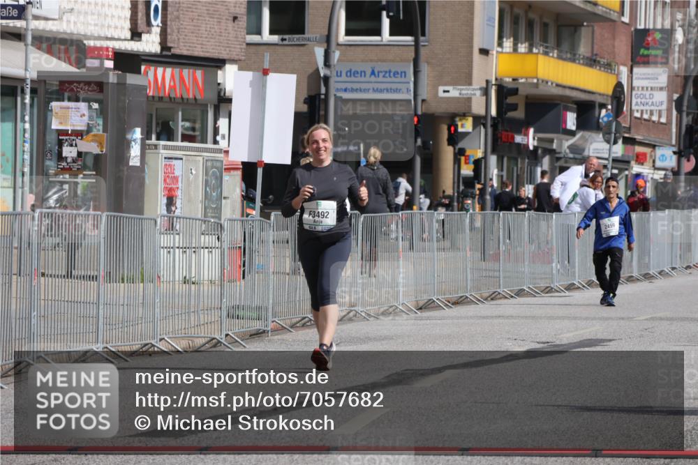15.09.2024 - PSD Bank Halbmarathon Michael Strokosch http://msf.ph/oto/7057682 15.09.2024 12:56:07 Ziel 3492 meine-sportfotos.de