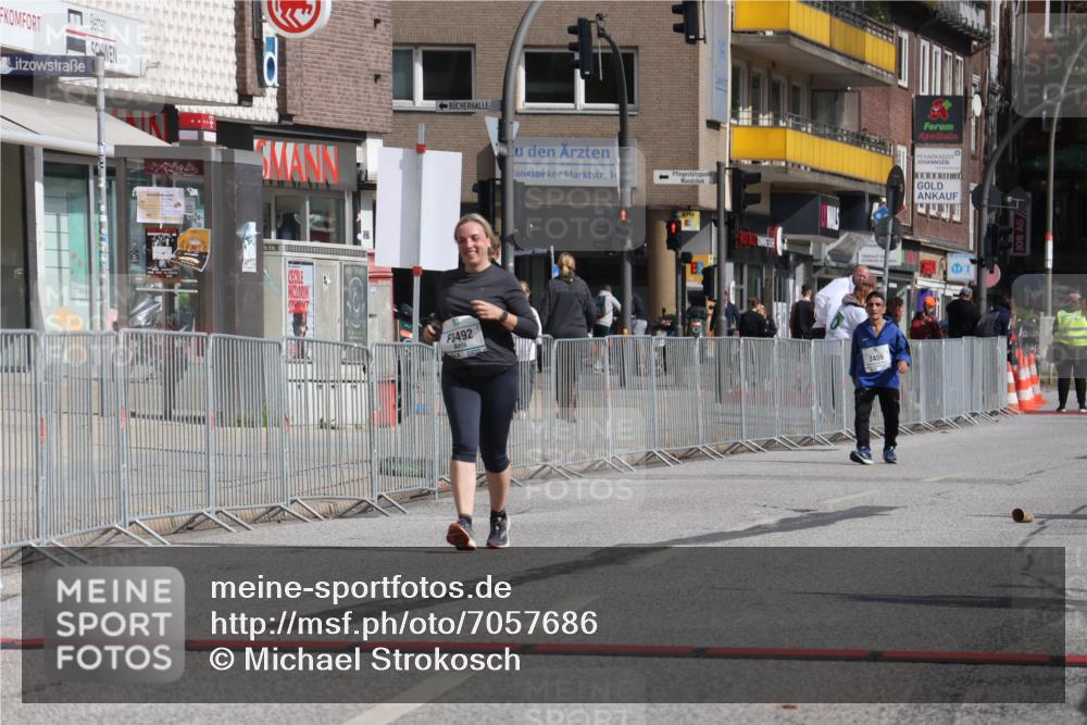 15.09.2024 - PSD Bank Halbmarathon Michael Strokosch http://msf.ph/oto/7057686 15.09.2024 12:56:07 Ziel 3492 meine-sportfotos.de