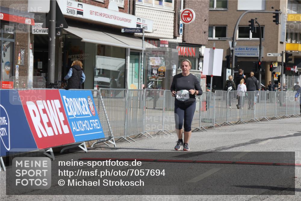 15.09.2024 - PSD Bank Halbmarathon Michael Strokosch http://msf.ph/oto/7057694 15.09.2024 12:56:09 Ziel 3492 meine-sportfotos.de