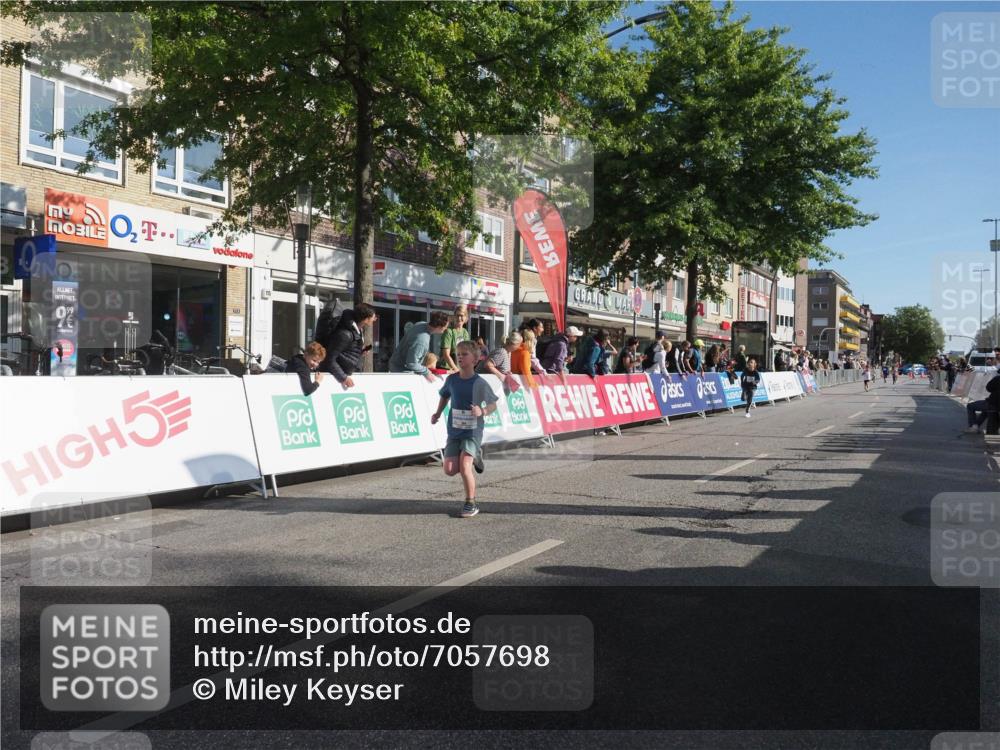 15.09.2024 - PSD Bank Halbmarathon Miley Keyser http://msf.ph/oto/7057698 15.09.2024 10:26:54 Ziel 18, 42, 69, 75, 82, 167, 196, 215, 270, 284, 294 meine-sportfotos.de