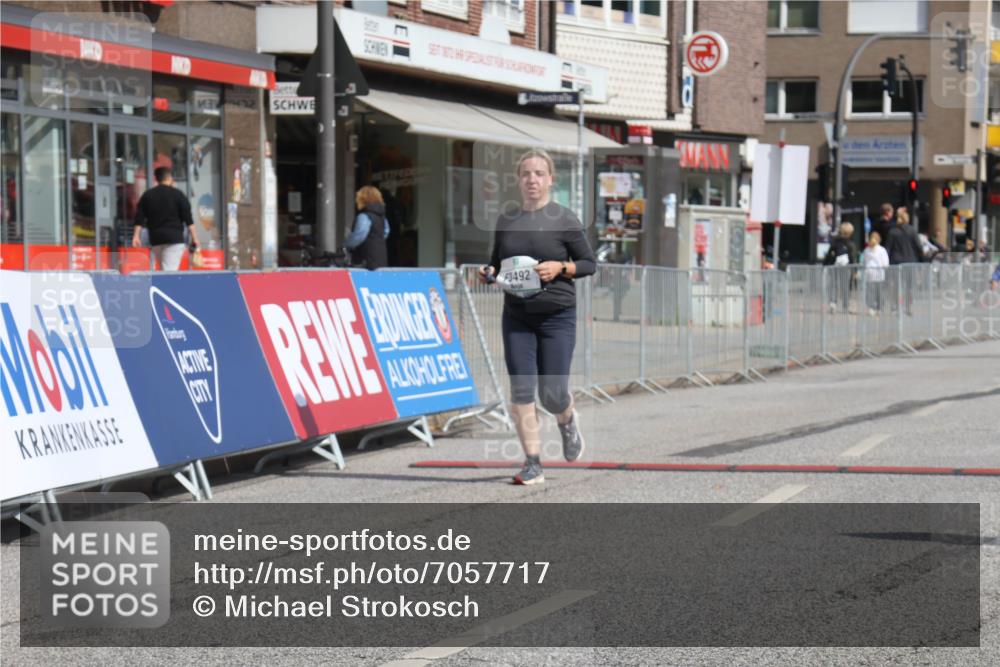 15.09.2024 - PSD Bank Halbmarathon Michael Strokosch http://msf.ph/oto/7057717 15.09.2024 12:56:11 Ziel 3492 meine-sportfotos.de
