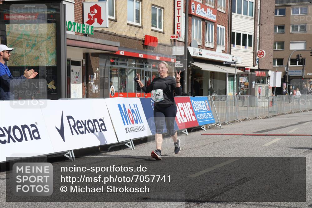 15.09.2024 - PSD Bank Halbmarathon Michael Strokosch http://msf.ph/oto/7057741 15.09.2024 12:56:13 Ziel 3492 meine-sportfotos.de