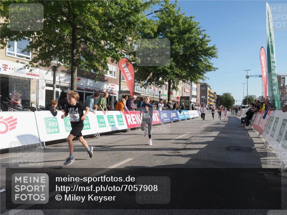 15.09.2024 - PSD Bank Halbmarathon Miley Keyser http://msf.ph/oto/7057908 15.09.2024 10:27:18 Ziel 48, 87, 136, 139, 174, 198, 210, 219, 233, 268, 272 meine-sportfotos.de