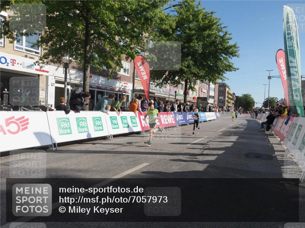 15.09.2024 - PSD Bank Halbmarathon Miley Keyser http://msf.ph/oto/7057973 15.09.2024 10:27:27 Ziel 8, 48, 122, 136, 139, 159, 174, 204, 219, 233, 268, 272 meine-sportfotos.de