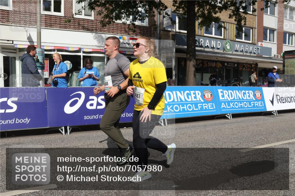 15.09.2024 - PSD Bank Halbmarathon Michael Strokosch http://msf.ph/oto/7057980 15.09.2024 12:56:39 Ziel 2459, 2460, 3487 meine-sportfotos.de