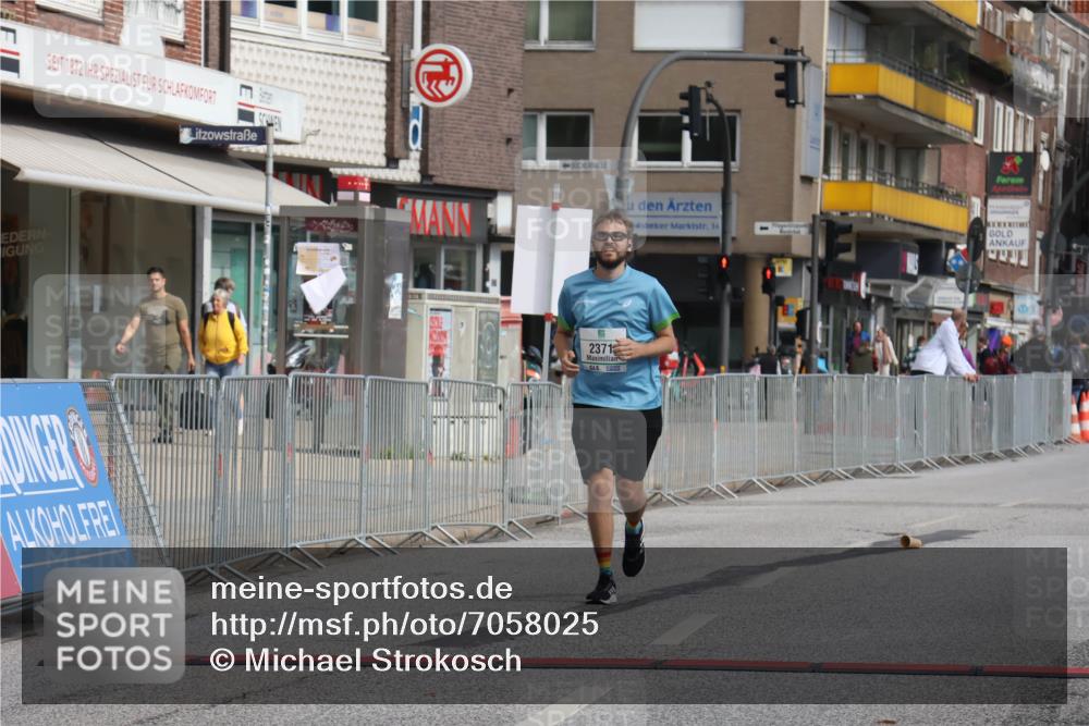 15.09.2024 - PSD Bank Halbmarathon Michael Strokosch http://msf.ph/oto/7058025 15.09.2024 12:57:38 Ziel 2371 meine-sportfotos.de