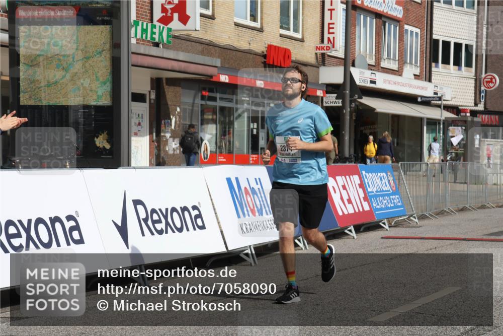 15.09.2024 - PSD Bank Halbmarathon Michael Strokosch http://msf.ph/oto/7058090 15.09.2024 12:57:44 Ziel 2371 meine-sportfotos.de