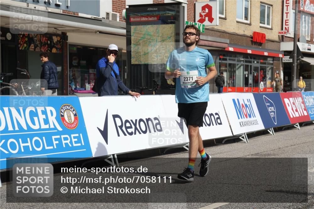 15.09.2024 - PSD Bank Halbmarathon Michael Strokosch http://msf.ph/oto/7058111 15.09.2024 12:57:45 Ziel 2371 meine-sportfotos.de