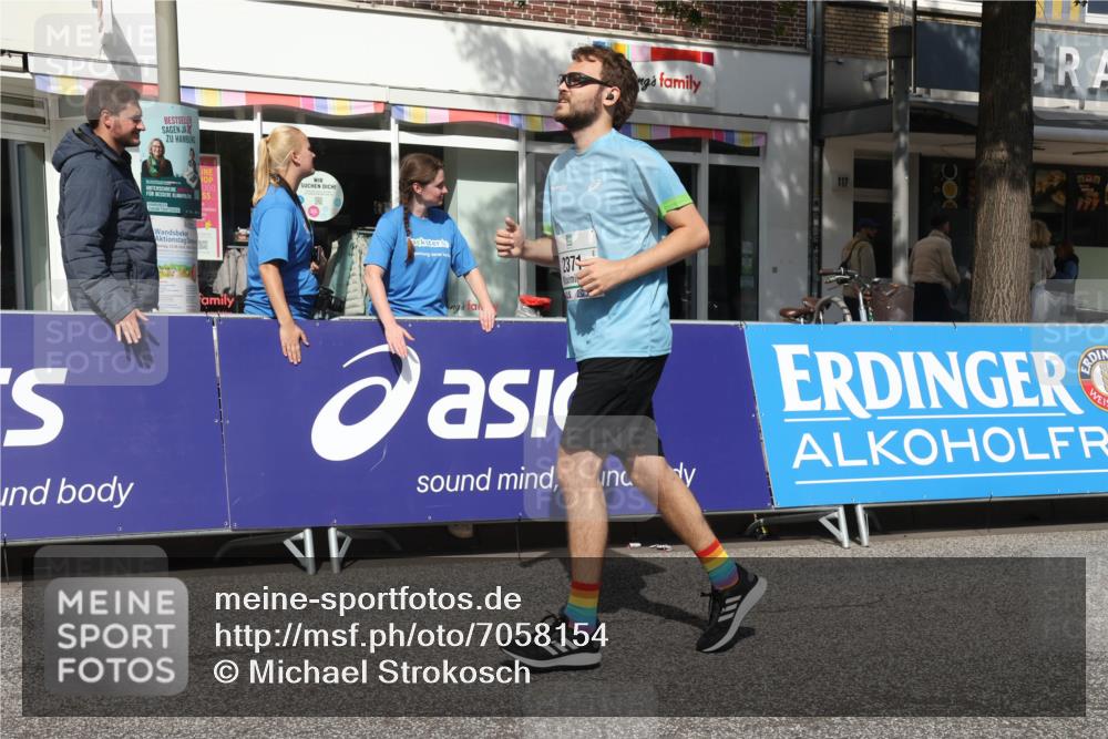 15.09.2024 - PSD Bank Halbmarathon Michael Strokosch http://msf.ph/oto/7058154 15.09.2024 12:57:47 Ziel 2371 meine-sportfotos.de