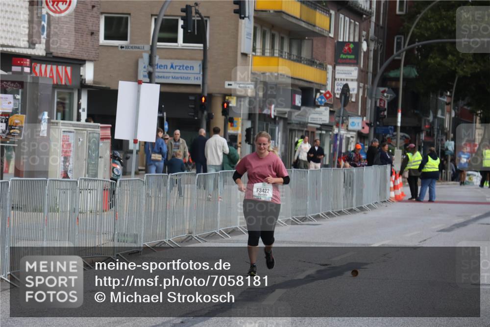 15.09.2024 - PSD Bank Halbmarathon Michael Strokosch http://msf.ph/oto/7058181 15.09.2024 12:59:17 Ziel 3422 meine-sportfotos.de