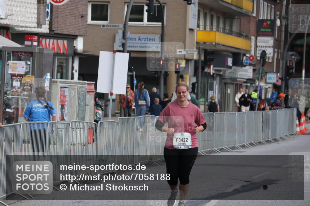 15.09.2024 - PSD Bank Halbmarathon Michael Strokosch http://msf.ph/oto/7058188 15.09.2024 12:59:19 Ziel 3422 meine-sportfotos.de
