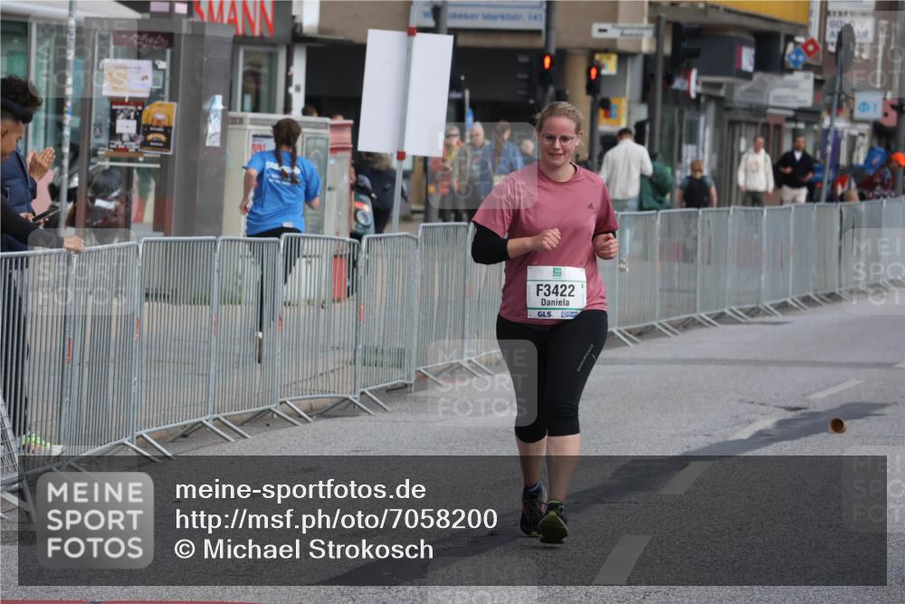 15.09.2024 - PSD Bank Halbmarathon Michael Strokosch http://msf.ph/oto/7058200 15.09.2024 12:59:20 Ziel 3422 meine-sportfotos.de