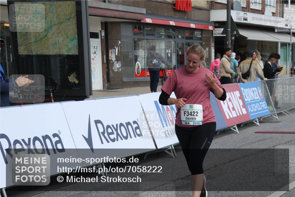 15.09.2024 - PSD Bank Halbmarathon Michael Strokosch http://msf.ph/oto/7058222 15.09.2024 12:59:25 Ziel 3422 meine-sportfotos.de