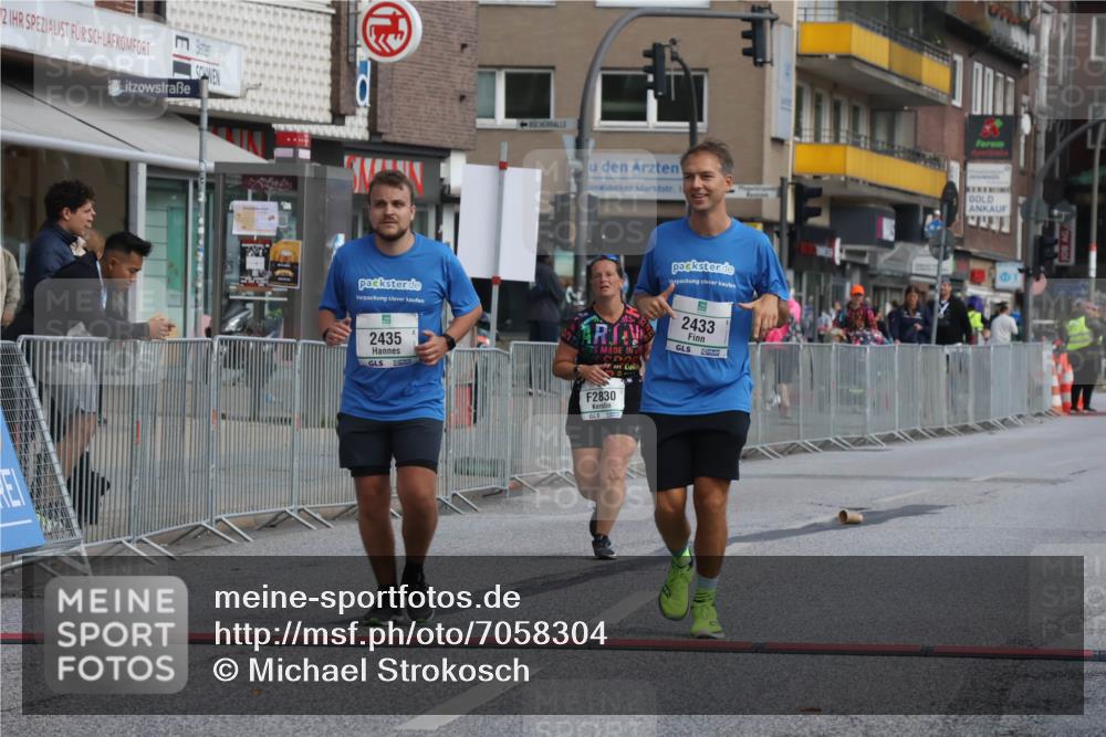 15.09.2024 - PSD Bank Halbmarathon Michael Strokosch http://msf.ph/oto/7058304 15.09.2024 13:00:08 Ziel 2433, 2435, 2830 meine-sportfotos.de
