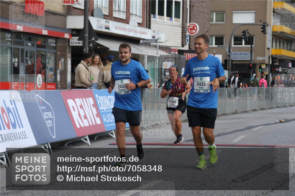 15.09.2024 - PSD Bank Halbmarathon Michael Strokosch http://msf.ph/oto/7058348 15.09.2024 13:00:11 Ziel 2433, 2435, 2830 meine-sportfotos.de