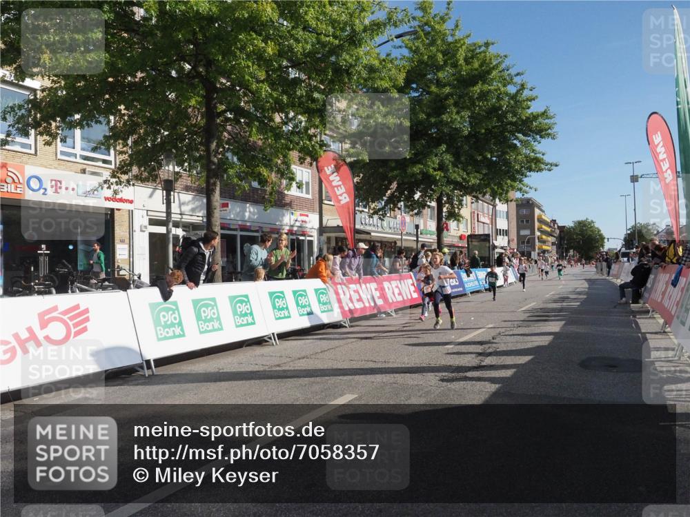 15.09.2024 - PSD Bank Halbmarathon Miley Keyser http://msf.ph/oto/7058357 15.09.2024 10:28:08 Ziel 14, 43, 77, 84, 94, 132, 135, 161, 166, 208, 217, 230, 247, 258, 261, 262, 293 meine-sportfotos.de