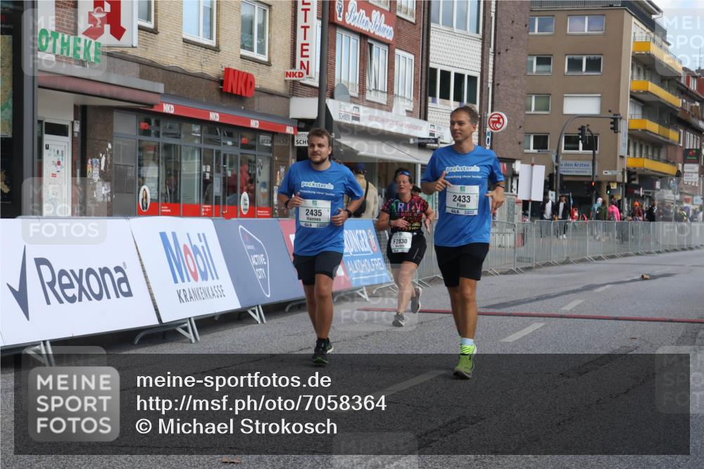15.09.2024 - PSD Bank Halbmarathon Michael Strokosch http://msf.ph/oto/7058364 15.09.2024 13:00:12 Ziel 2433, 2435, 2830 meine-sportfotos.de