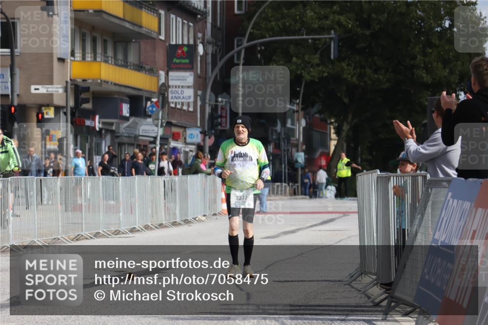 15.09.2024 - PSD Bank Halbmarathon Michael Strokosch http://msf.ph/oto/7058475 15.09.2024 13:00:53 Ziel  meine-sportfotos.de
