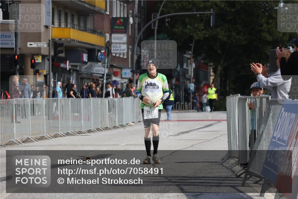 15.09.2024 - PSD Bank Halbmarathon Michael Strokosch http://msf.ph/oto/7058491 15.09.2024 13:00:54 Ziel  meine-sportfotos.de