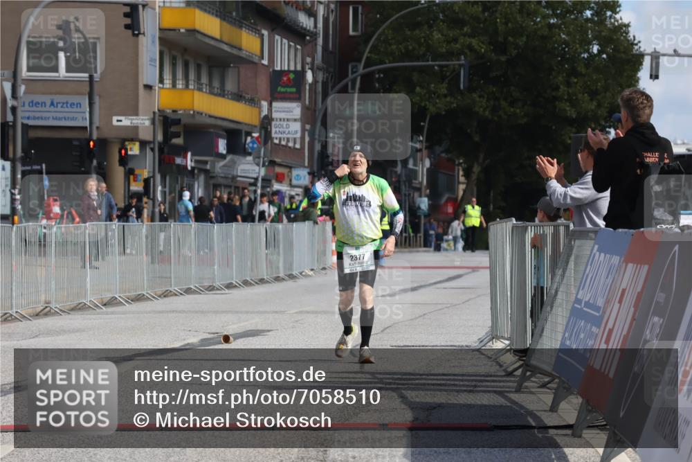 15.09.2024 - PSD Bank Halbmarathon Michael Strokosch http://msf.ph/oto/7058510 15.09.2024 13:00:56 Ziel 2377 meine-sportfotos.de