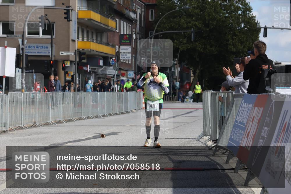15.09.2024 - PSD Bank Halbmarathon Michael Strokosch http://msf.ph/oto/7058518 15.09.2024 13:00:57 Ziel 2377 meine-sportfotos.de