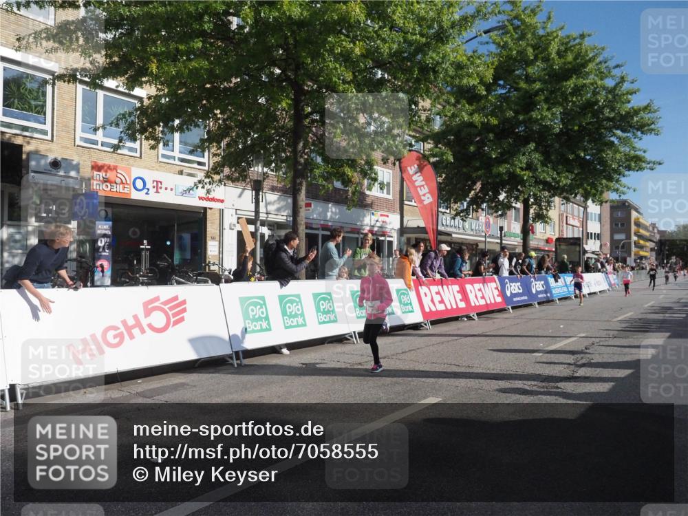 15.09.2024 - PSD Bank Halbmarathon Miley Keyser http://msf.ph/oto/7058555 15.09.2024 10:28:26 Ziel 26, 45, 89, 92, 149, 166, 183, 184, 192, 243, 285 meine-sportfotos.de