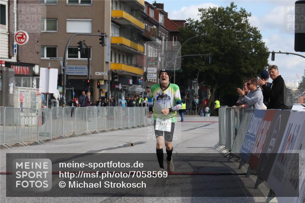 15.09.2024 - PSD Bank Halbmarathon Michael Strokosch http://msf.ph/oto/7058569 15.09.2024 13:01:01 Ziel 2377 meine-sportfotos.de