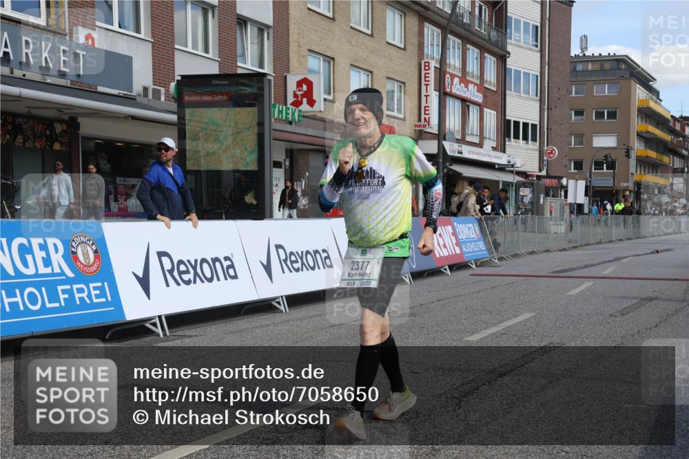 15.09.2024 - PSD Bank Halbmarathon Michael Strokosch http://msf.ph/oto/7058650 15.09.2024 13:01:09 Ziel 2377 meine-sportfotos.de