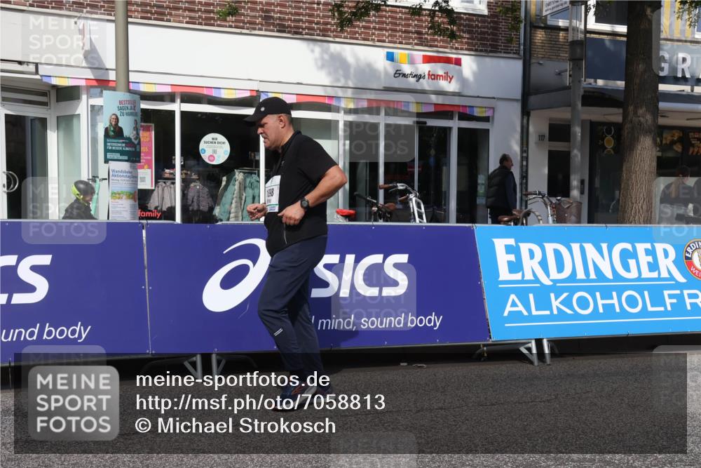 15.09.2024 - PSD Bank Halbmarathon Michael Strokosch http://msf.ph/oto/7058813 15.09.2024 13:04:27 Ziel 1898 meine-sportfotos.de