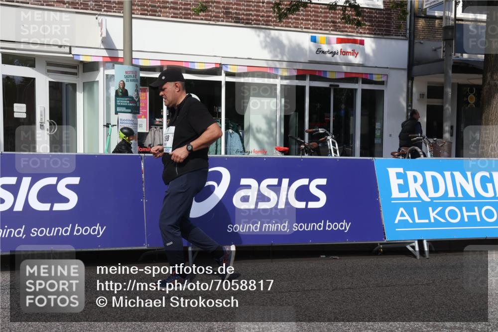 15.09.2024 - PSD Bank Halbmarathon Michael Strokosch http://msf.ph/oto/7058817 15.09.2024 13:04:27 Ziel 1898 meine-sportfotos.de