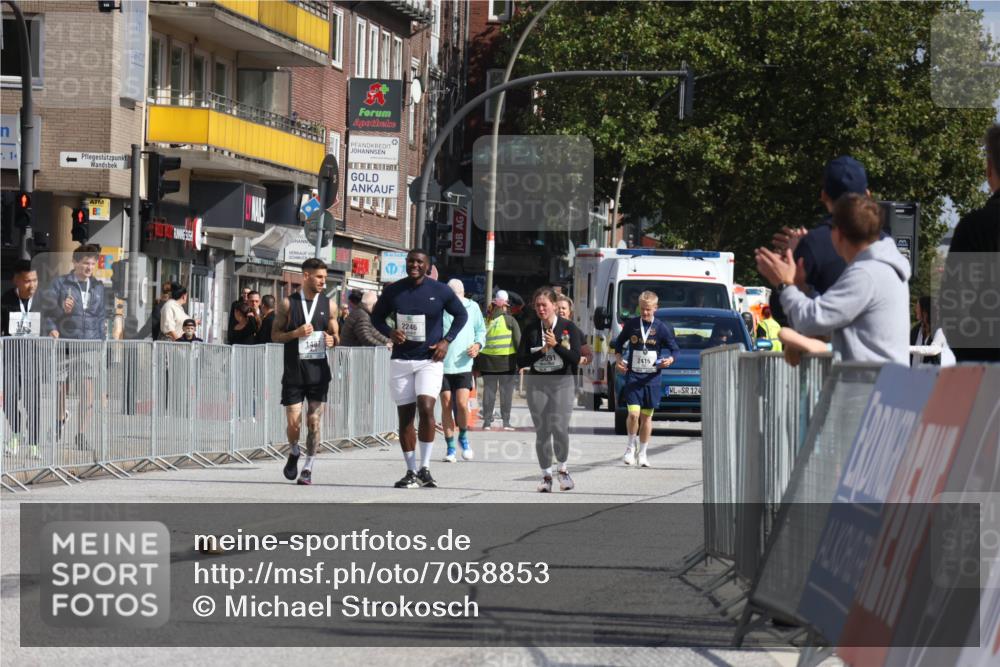 15.09.2024 - PSD Bank Halbmarathon Michael Strokosch http://msf.ph/oto/7058853 15.09.2024 13:05:06 Ziel  meine-sportfotos.de