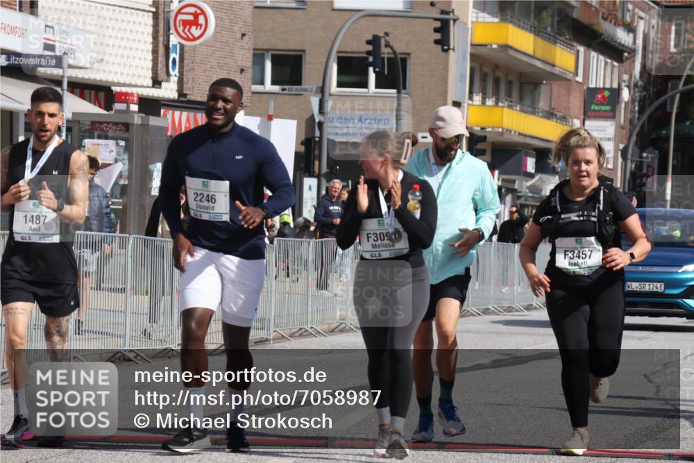 15.09.2024 - PSD Bank Halbmarathon Michael Strokosch http://msf.ph/oto/7058987 15.09.2024 13:05:19 Ziel 2246, 3457 meine-sportfotos.de
