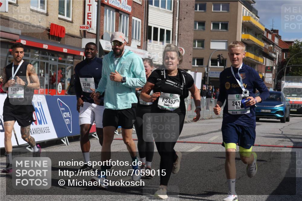 15.09.2024 - PSD Bank Halbmarathon Michael Strokosch http://msf.ph/oto/7059015 15.09.2024 13:05:22 Ziel 2246, 3457 meine-sportfotos.de