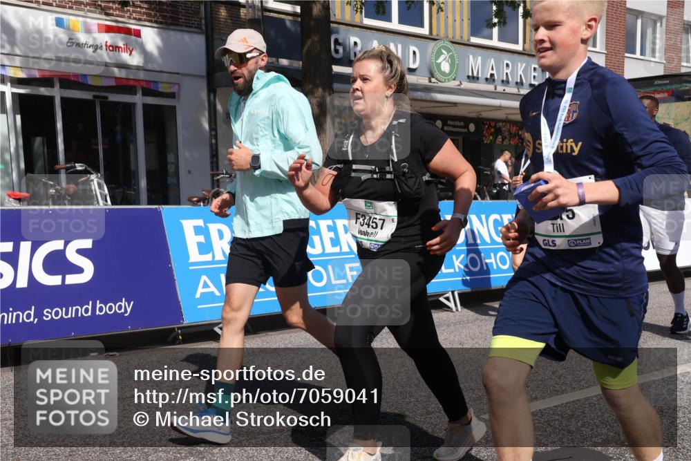 15.09.2024 - PSD Bank Halbmarathon Michael Strokosch http://msf.ph/oto/7059041 15.09.2024 13:05:24 Ziel 2246, 3457 meine-sportfotos.de