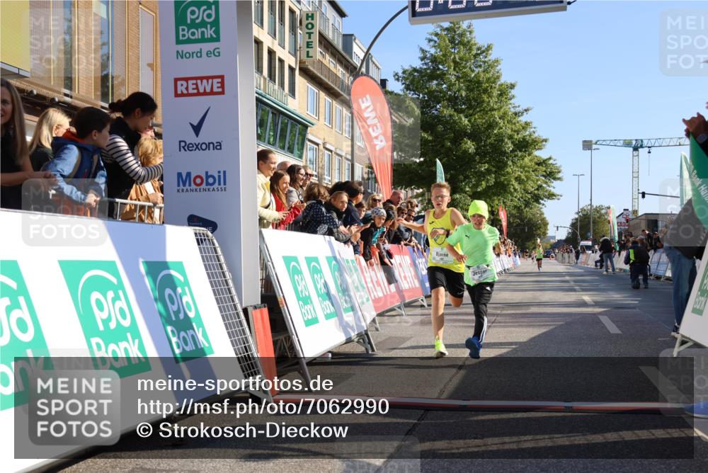 15.09.2024 - PSD Bank Halbmarathon Strokosch-Dieckow http://msf.ph/oto/7062990 15.09.2024 10:25:23 Ziel 7, 102, 119, 165, 177 meine-sportfotos.de