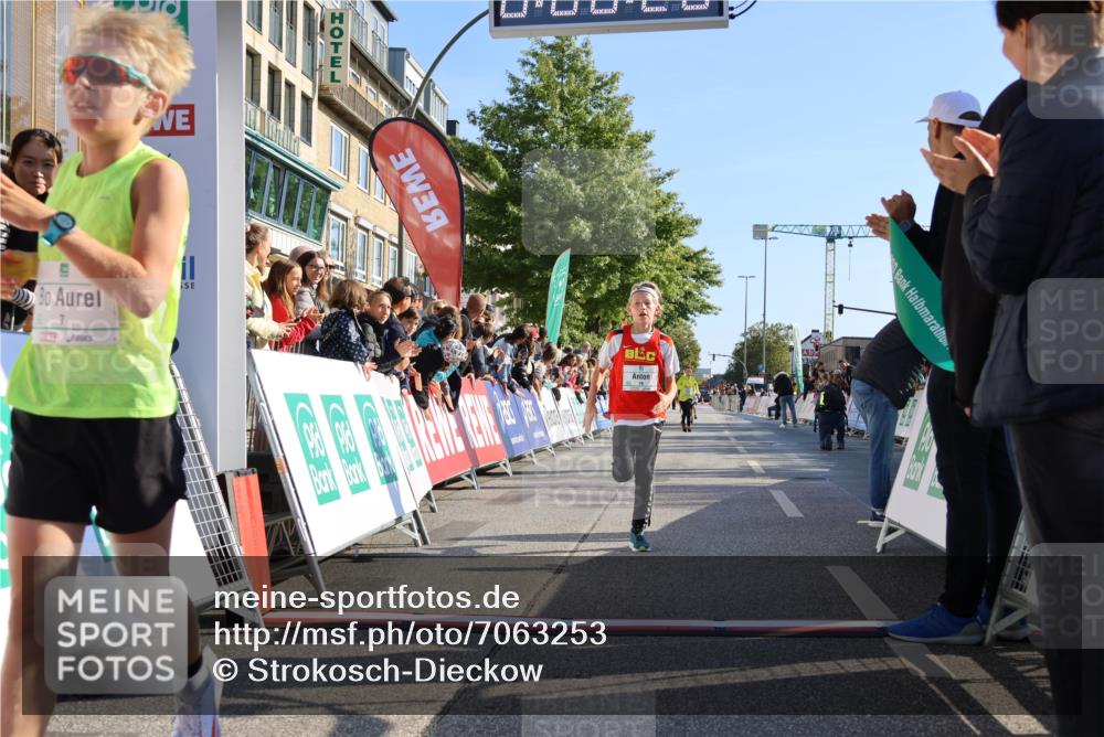 15.09.2024 - PSD Bank Halbmarathon Strokosch-Dieckow http://msf.ph/oto/7063253 15.09.2024 10:25:33 Ziel 7, 19, 66, 102, 177 meine-sportfotos.de