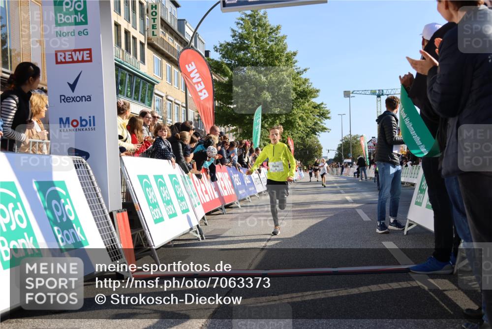 15.09.2024 - PSD Bank Halbmarathon Strokosch-Dieckow http://msf.ph/oto/7063373 15.09.2024 10:25:37 Ziel 7, 19, 66, 110, 257 meine-sportfotos.de