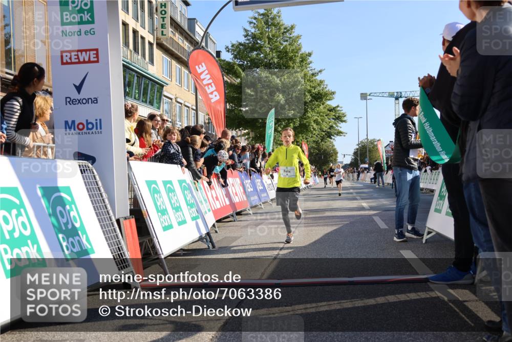 15.09.2024 - PSD Bank Halbmarathon Strokosch-Dieckow http://msf.ph/oto/7063386 15.09.2024 10:25:37 Ziel 7, 19, 66, 110, 257 meine-sportfotos.de