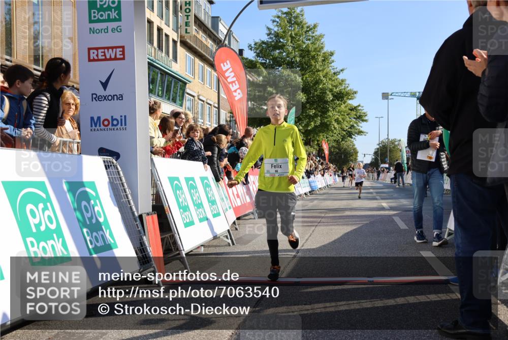 15.09.2024 - PSD Bank Halbmarathon Strokosch-Dieckow http://msf.ph/oto/7063540 15.09.2024 10:25:38 Ziel 7, 19, 66, 110, 257 meine-sportfotos.de