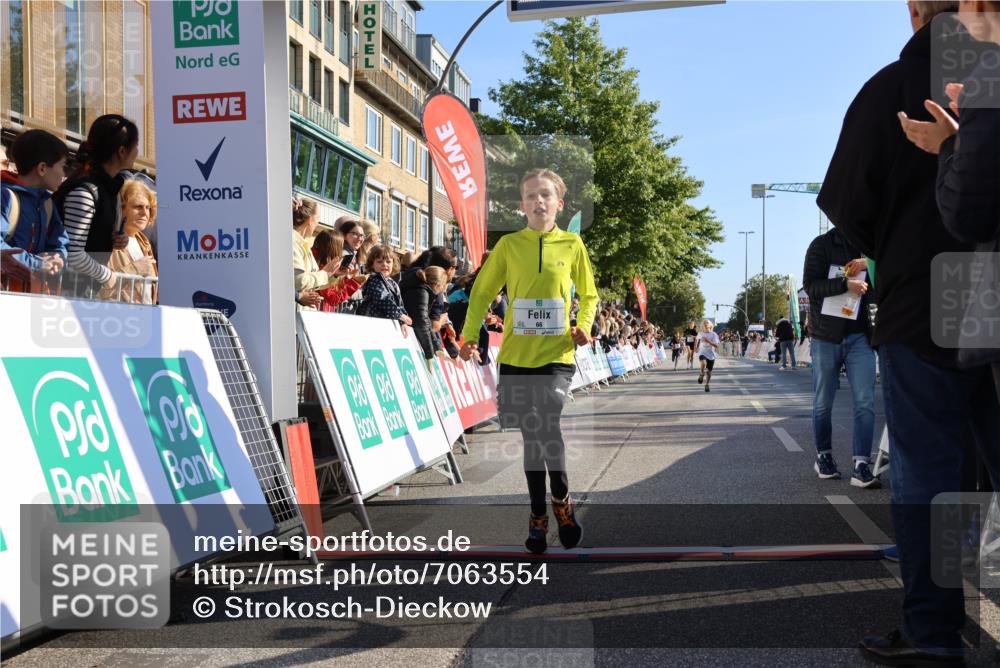 15.09.2024 - PSD Bank Halbmarathon Strokosch-Dieckow http://msf.ph/oto/7063554 15.09.2024 10:25:38 Ziel 7, 19, 66, 110, 257 meine-sportfotos.de