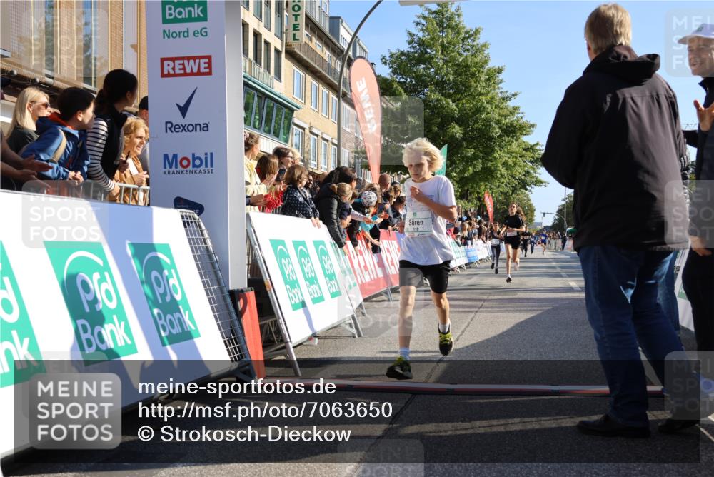 15.09.2024 - PSD Bank Halbmarathon Strokosch-Dieckow http://msf.ph/oto/7063650 15.09.2024 10:25:42 Ziel 7, 19, 36, 66, 110, 221, 238, 257 meine-sportfotos.de