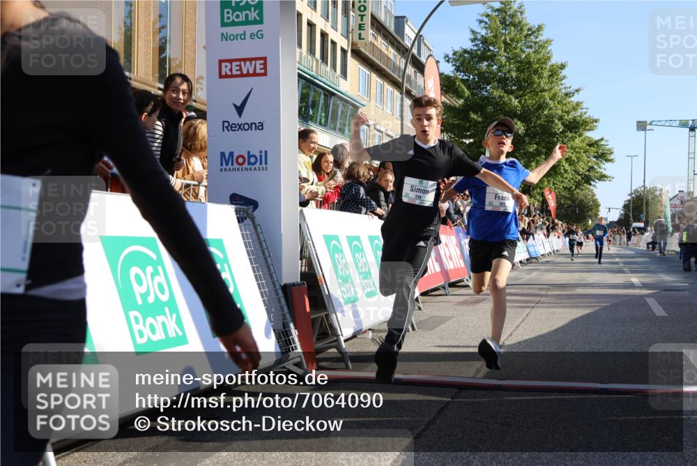 15.09.2024 - PSD Bank Halbmarathon Strokosch-Dieckow http://msf.ph/oto/7064090 15.09.2024 10:25:51 Ziel 36, 110, 221, 238, 248, 257, 298, 300 meine-sportfotos.de