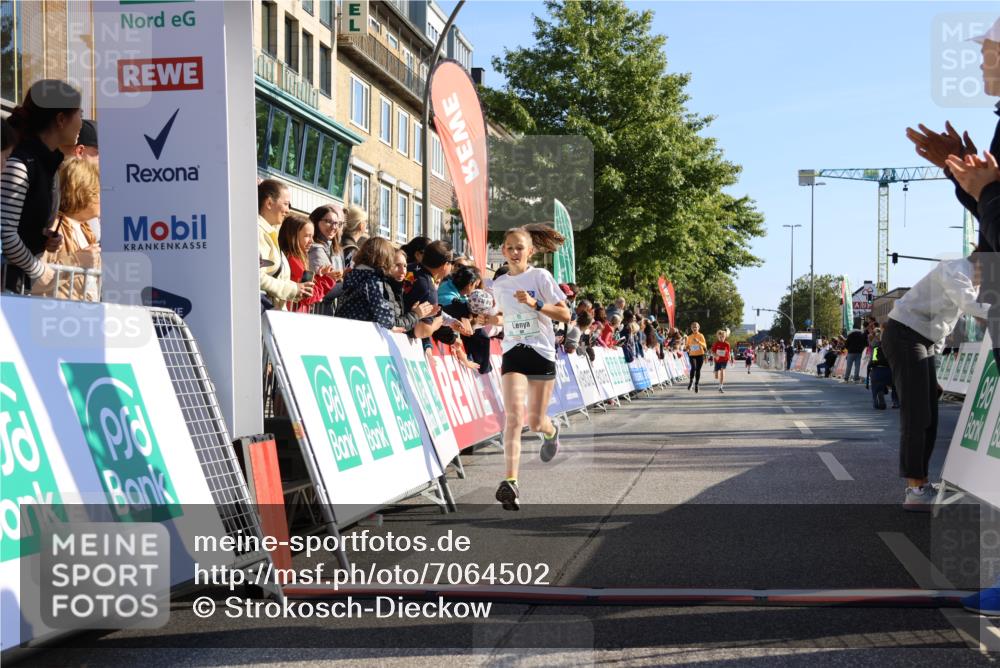 15.09.2024 - PSD Bank Halbmarathon Strokosch-Dieckow http://msf.ph/oto/7064502 15.09.2024 10:26:08 Ziel 20, 54, 98, 240, 248, 298, 300 meine-sportfotos.de