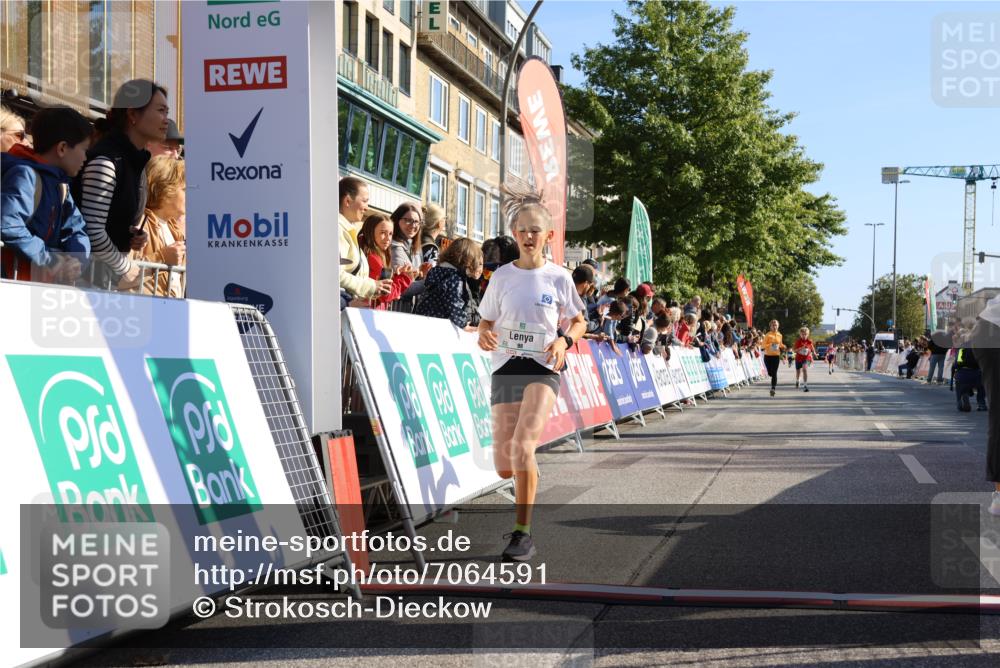 15.09.2024 - PSD Bank Halbmarathon Strokosch-Dieckow http://msf.ph/oto/7064591 15.09.2024 10:26:09 Ziel 20, 54, 98, 240, 248, 298 meine-sportfotos.de