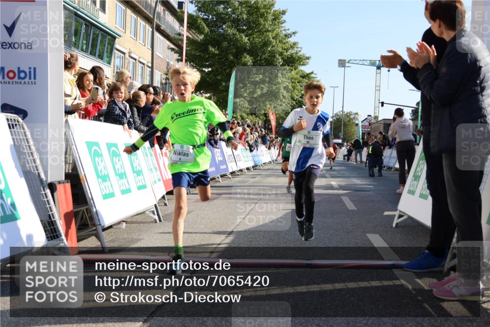 15.09.2024 - PSD Bank Halbmarathon Strokosch-Dieckow http://msf.ph/oto/7065420 15.09.2024 10:26:30 Ziel 9, 86, 88, 116, 118, 144, 181, 188, 200, 216, 242, 295 meine-sportfotos.de