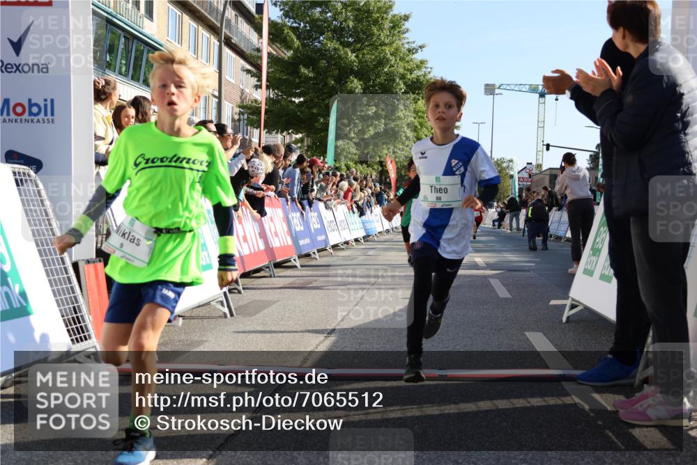 15.09.2024 - PSD Bank Halbmarathon Strokosch-Dieckow http://msf.ph/oto/7065512 15.09.2024 10:26:31 Ziel 9, 86, 88, 116, 118, 144, 181, 188, 200, 216, 242, 295 meine-sportfotos.de