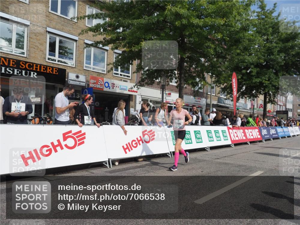 15.09.2024 - PSD Bank Halbmarathon Miley Keyser http://msf.ph/oto/7066538 15.09.2024 12:17:37 Ziel 983, 2282, 2665, 3010, 3020, 3072, 3155, 3302 meine-sportfotos.de