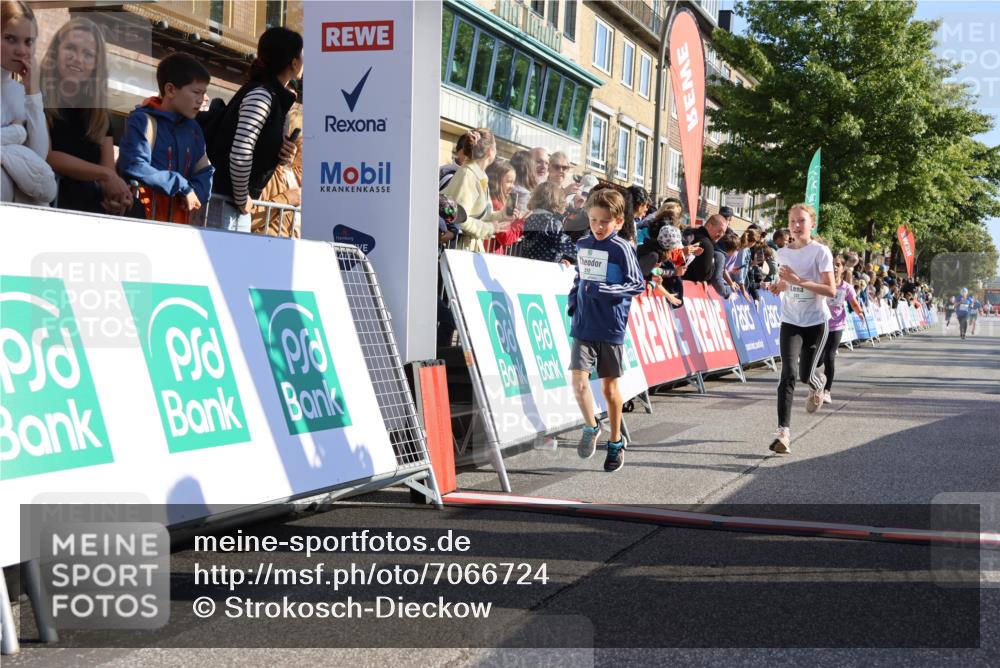 15.09.2024 - PSD Bank Halbmarathon Strokosch-Dieckow http://msf.ph/oto/7066724 15.09.2024 10:26:54 Ziel 134, 173, 196, 209, 212, 215, 229, 237, 307 meine-sportfotos.de